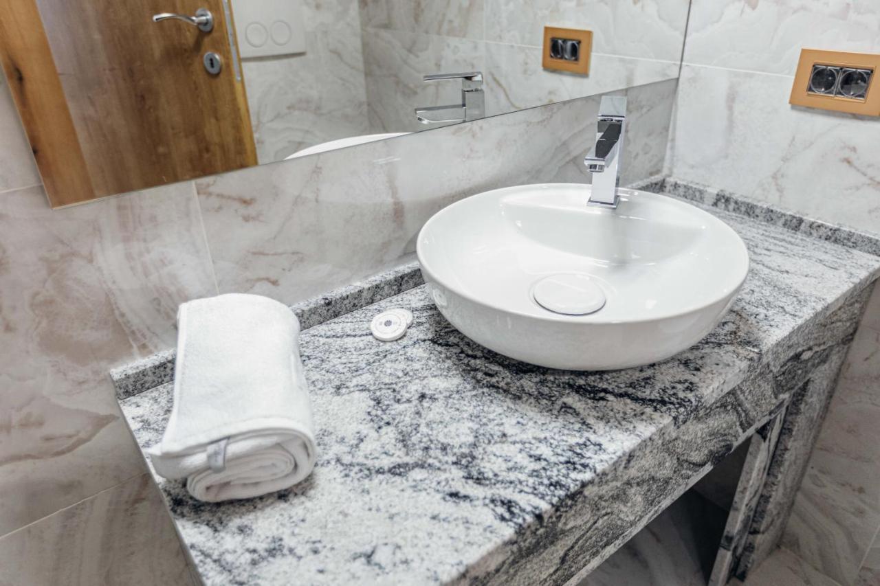 Hotel Livnica Белград Екстериор снимка
