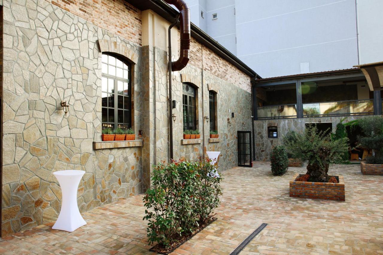 Hotel Livnica Белград Екстериор снимка